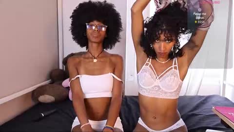 Snapshot of lynx_sun__ chatting on September 12, 9:22 pm Lynx and Sun online show from September 12, 9:22 pm