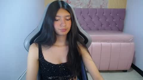lyvore_ch online show from July 11, 3:23 pm