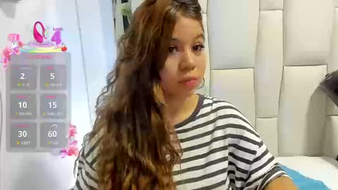 Snapshot of m1lk_choc chatting on September 11, 12:33 am Mila online show from September 11, 12:33 am