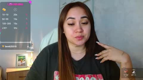 Snapshot of m33li chatting on December 14, 5:25 pm Meli online show from December 14, 5:25 pm
