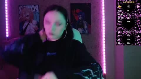 Melissa online show from April 13, 6:09 pm