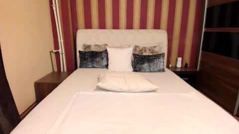 Snapshot of madamecrowford chatting on October 31, 1:26 pm Nora online show from October 31, 1:26 pm