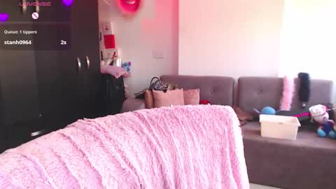 maddiie and clyde online show from February 28, 6:18 pm