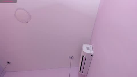 maddyjohnsonn online show from January 25, 3:40 am