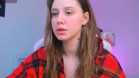 Snapshot of made_by_heaven chatting on March 5, 1:17 pm Rada online show from March 5, 1:17 pm