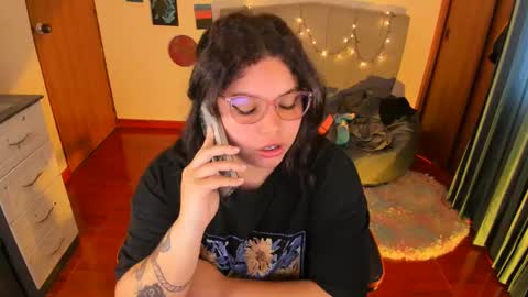 Snapshot of madelaine_taylor chatting on September 18, 2:37 pm madelaine_taylor online show from September 18, 2:37 pm