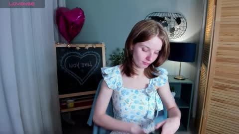 Snapshot of madelaines chatting on October 5, 2:44 pm madelaines online show from October 5, 2:44 pm
