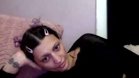 madeline online show from February 17, 4:01 am