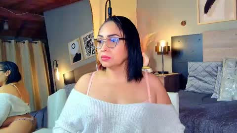 MADISSOONE  online show from May 27, 2:08 am