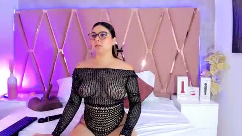 Snapshot of mady_james chatting on October 19, 1:13 pm Mady James online show from October 19, 1:13 pm