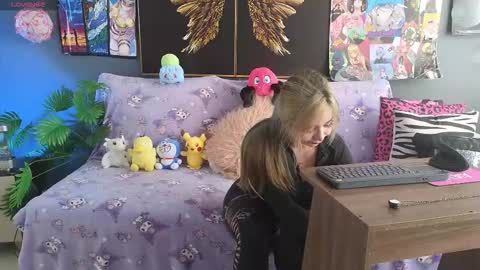 mafecosecret online show from October 3, 9:31 pm