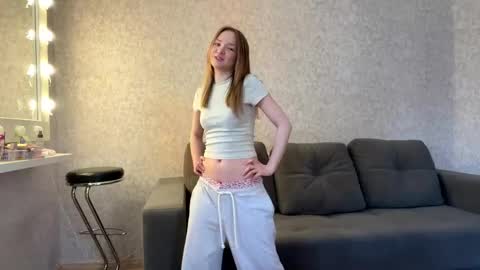 Marie online show from April 29, 7:11 am