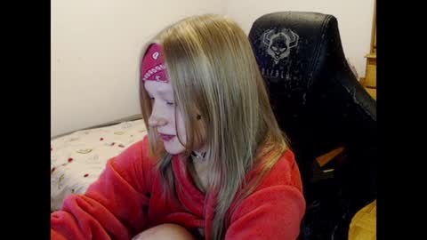 Magdalene Swaggy online show from January 14, 9:41 pm