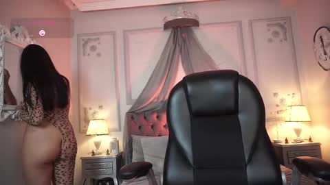 Snapshot of maggietime chatting on March 9, 8:21 pm online show from March 9, 8:21 pm