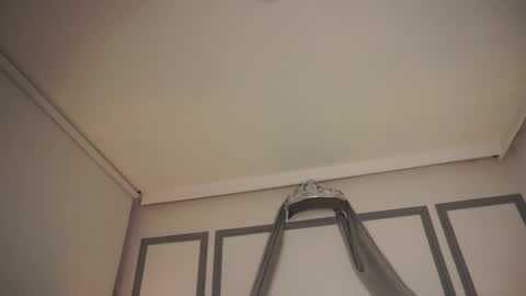   online show from February 8, 11:07 pm