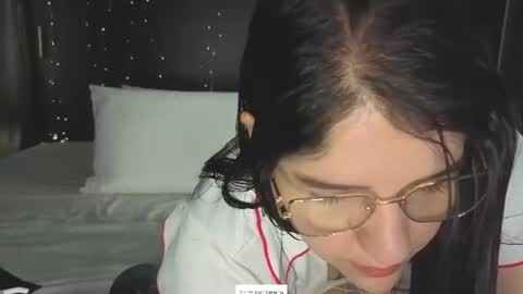   online show from June 15, 11:32 am
