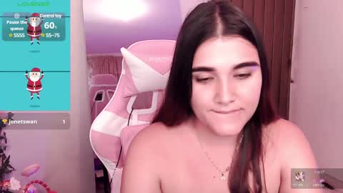 Luna  online show from December 25, 5:05 am