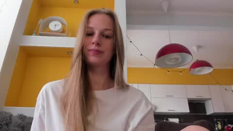 Alice  online show from May 29, 1:09 pm