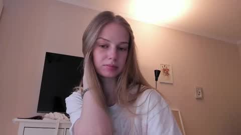 Snapshot of magic_couple13 chatting on February 21, 9:34 am Alice online show from February 21, 9:34 am