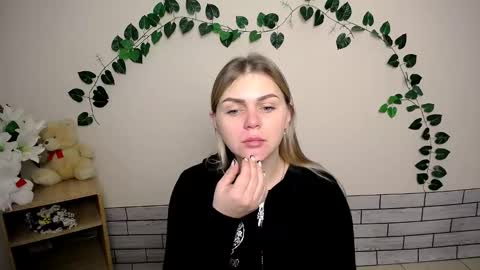 magic_katarina_ online show from January 8, 7:24 am