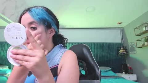 Snapshot of magic_sofii chatting on October 13, 7:38 pm S online show from October 13, 7:38 pm