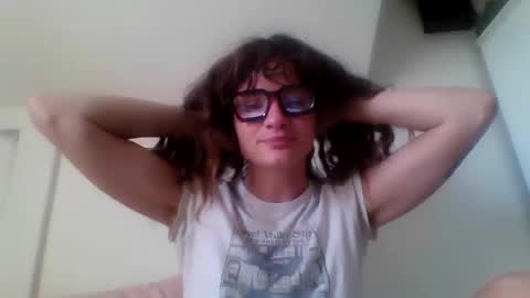 Snapshot of magicalmissmolly chatting on October 6, 10:03 pm magicalmissmolly online show from October 6, 10:03 pm