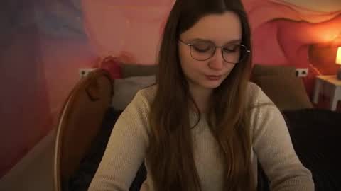 Emily online show from November 9, 1:51 pm