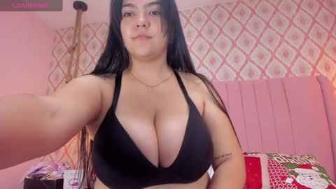 Snapshot of magievans1 chatting on December 24, 12:00 pm magievans1 online show from December 24, 12:00 pm