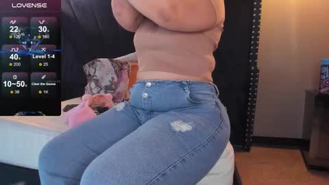 MAHIA online show from February 9, 1:24 pm