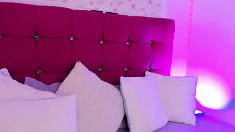 Mai online show from February 11, 6:09 pm