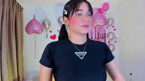 Snapshot of maia_w10 chatting on February 13, 12:32 pm Maia online show from February 13, 12:32 pm