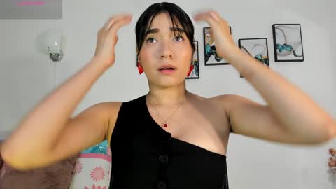 Snapshot of maia_w10 chatting on February 7, 12:28 pm Maia online show from February 7, 12:28 pm