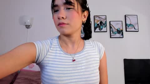 Snapshot of maia_w10 chatting on February 6, 12:37 pm Maia online show from February 6, 12:37 pm