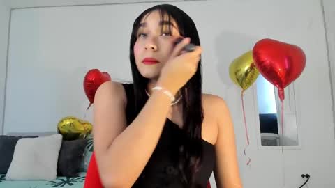 Snapshot of maia_w10 chatting on February 24, 12:35 pm Maia online show from February 24, 12:35 pm