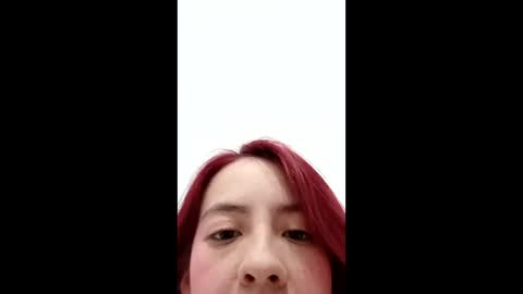 Snapshot of maiarosse_ chatting on February 24, 4:25 am MaiaRosse online show from February 24, 4:25 am