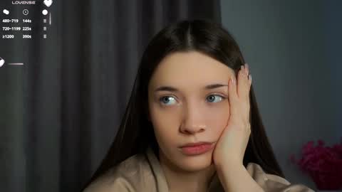 Lucy online show from February 12, 2:03 am