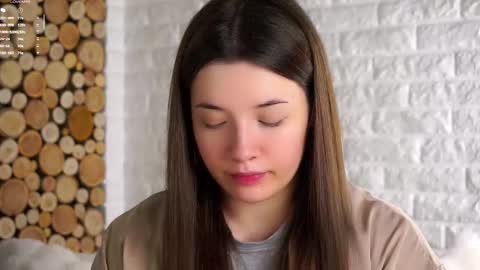 Lucy online show from November 5, 2:06 am