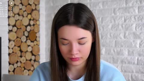 Lucy online show from November 21, 2:13 am