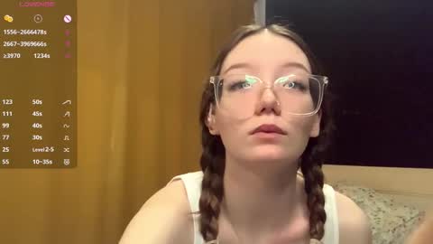 Elina online show from October 25, 8:33 am