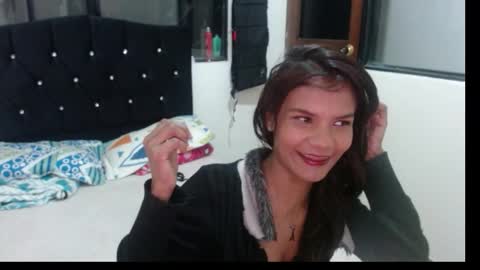 maidy_19 online show from October 15, 12:02 am