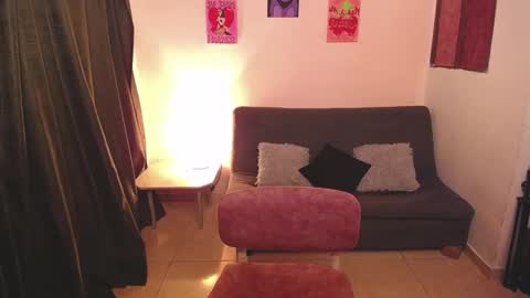 maily online show from February 11, 11:22 pm