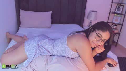 Snapshot of maite_kanes chatting on September 24, 4:22 am Maite online show from September 24, 4:22 am