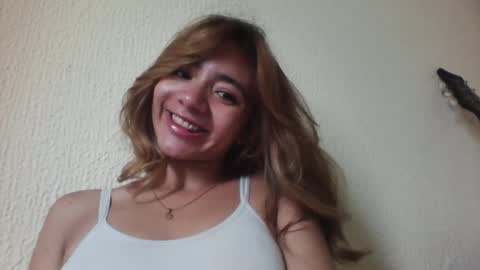 Snapshot of majo_gomezz chatting on September 16, 2:25 pm majo_gomezz online show from September 16, 2:25 pm