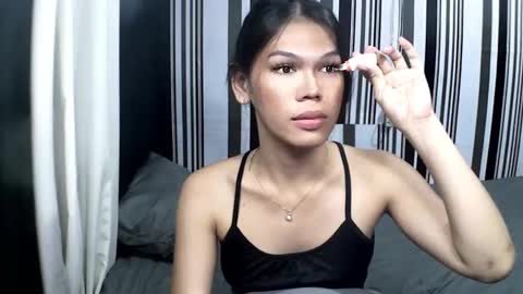 Snapshot of makekeanacum chatting on March 8, 5:19 pm SWEET KEANA online show from March 8, 5:19 pm
