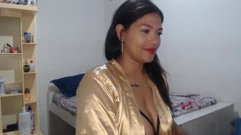 Snapshot of makennaa_1 chatting on January 5, 9:59 am MAKENNAA online show from January 5, 9:59 am