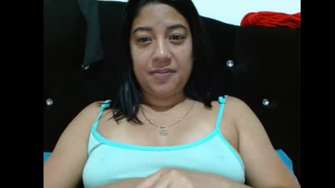 maleiwaa online show from May 9, 2:35 am