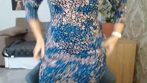 Snapshot of mallinia chatting on September 29, 12:54 pm mallinia online show from September 29, 12:54 pm