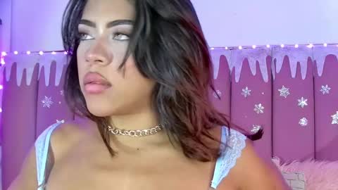 Snapshot of mami_natacha19x chatting on December 12, 1:32 am nati online show from December 12, 1:32 am