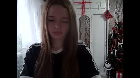 Mamie Trish online show from December 15, 9:56 am