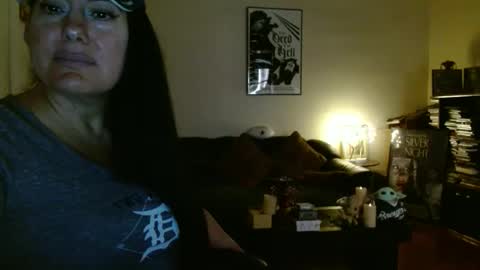 mandaloriangirlsfight online show from October 10, 7:08 pm